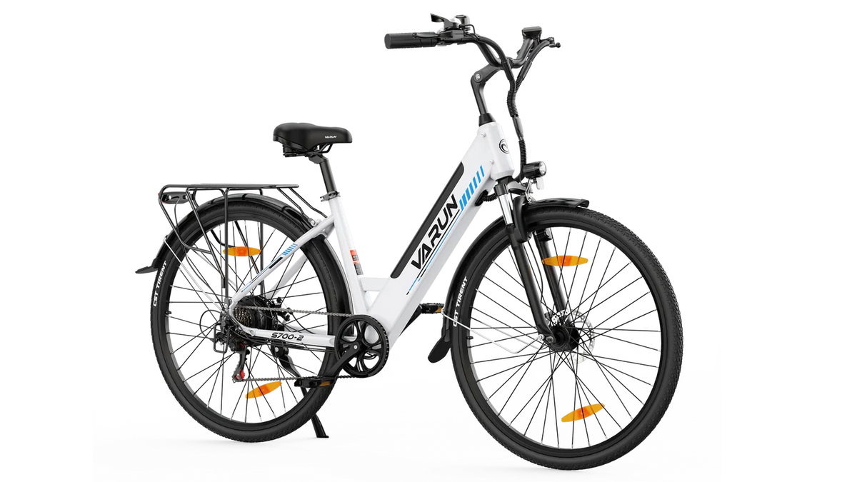White VARUN S700-2 low-step frame