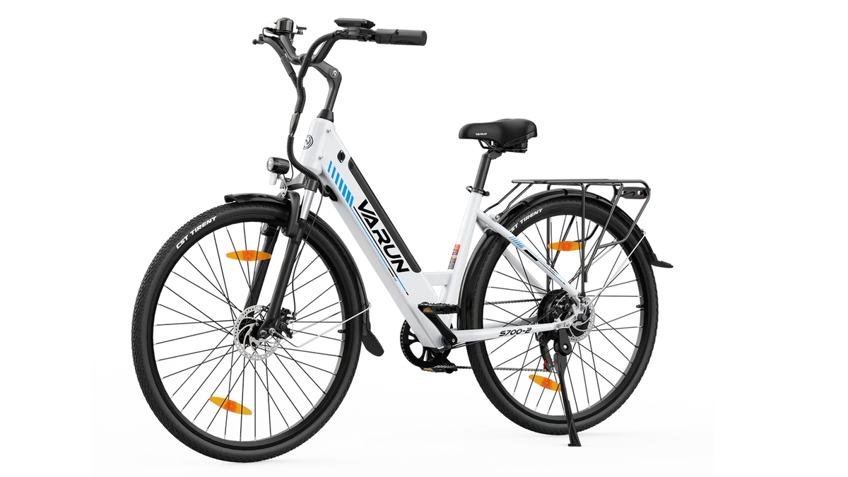 White VARUN S700-2 low-step electric bike